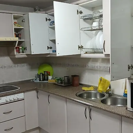 Guest house In - Private Double Toledo